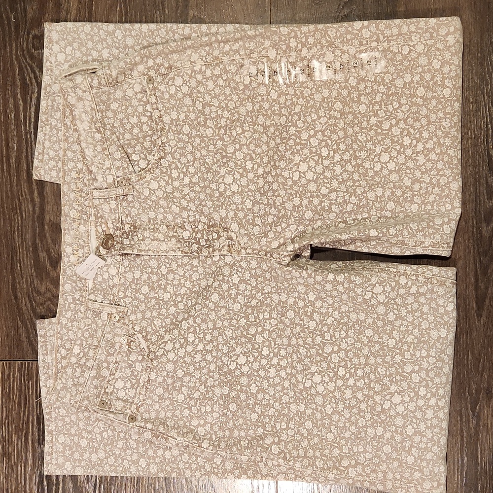 American Eagle Outfitters High Rise Floral Print Jeans - Beige and White